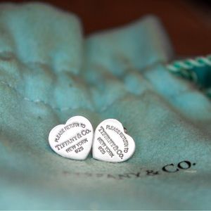 Tiffany Mini Heart Studs